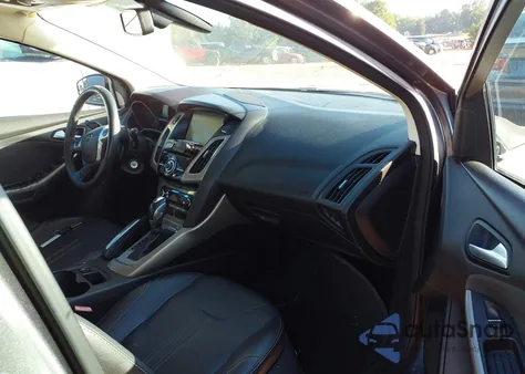 2012 Ford Focus Sel z USA, uszkodzony, nr VIN 1FAHP3M24CL407811